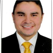 Docente de Sociales y Filosofía, que se dedica a la enseñanza de estudiantes de grados de primaria y secundaria. Abogado litigante